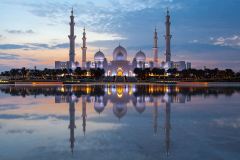 Beautiful view of Sheikh Zayed Mosque