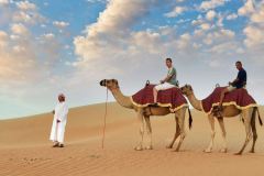 Camel-Riding-in-Dubai