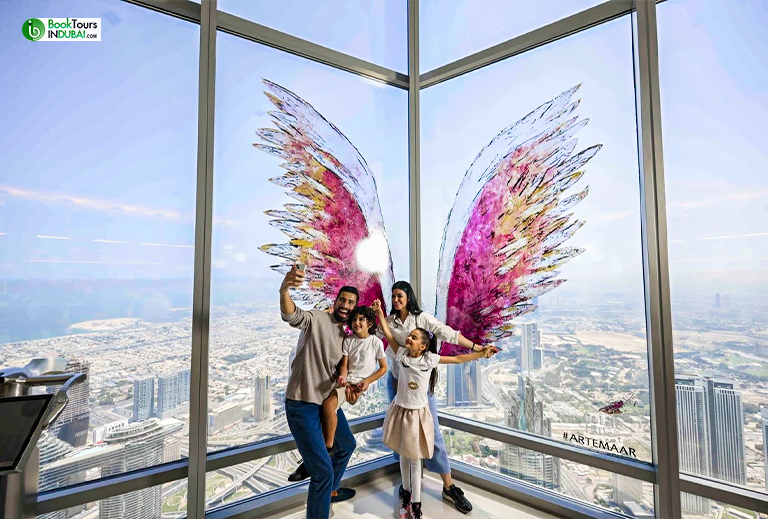 burj khalifa at the top